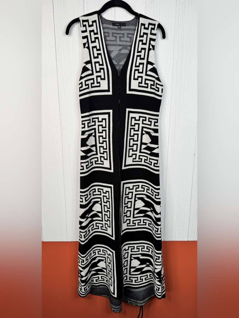 Fate Sleeveless Black & Cream Aztec Print Longline Vest Maxi Cardigan Duster S